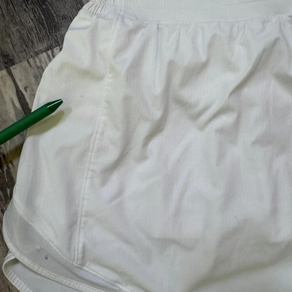 Lululemon Skort Womens 2 White Pace Rival Skirt Athletic Tennis Golf Pickleball